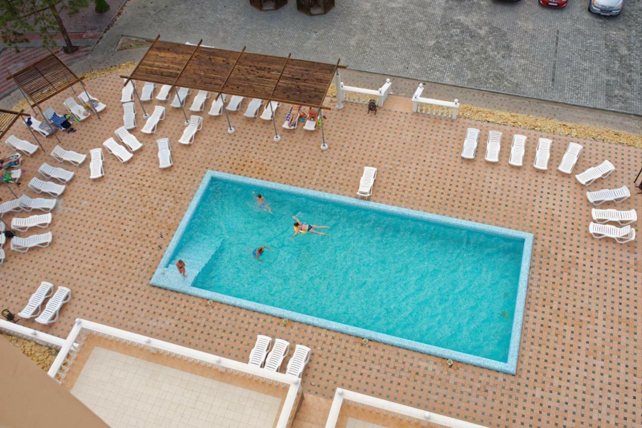 Hotel Atlantik Коблево Екстериор снимка