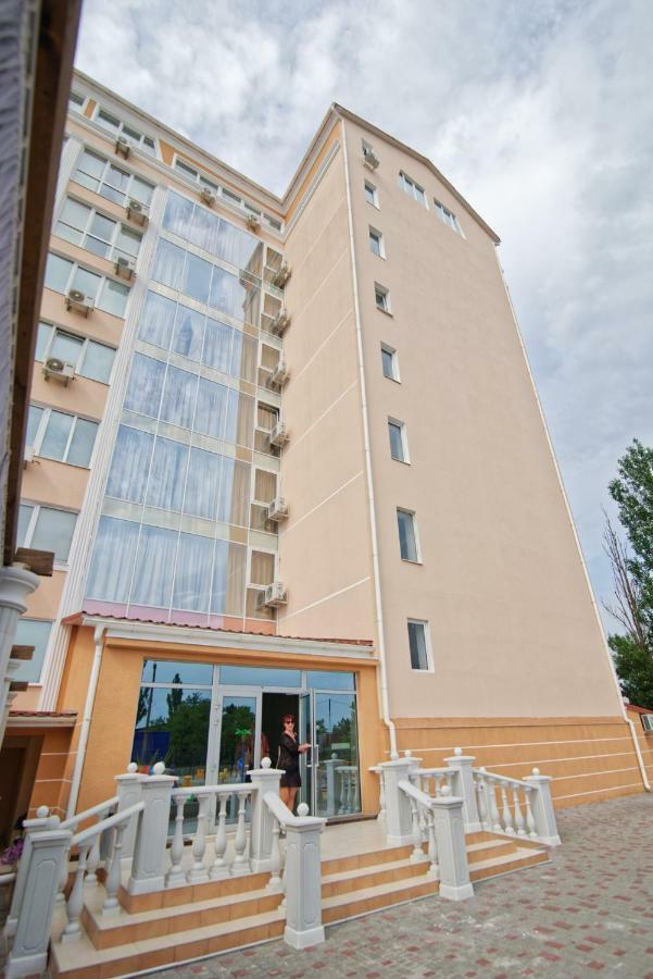Hotel Atlantik Коблево Екстериор снимка