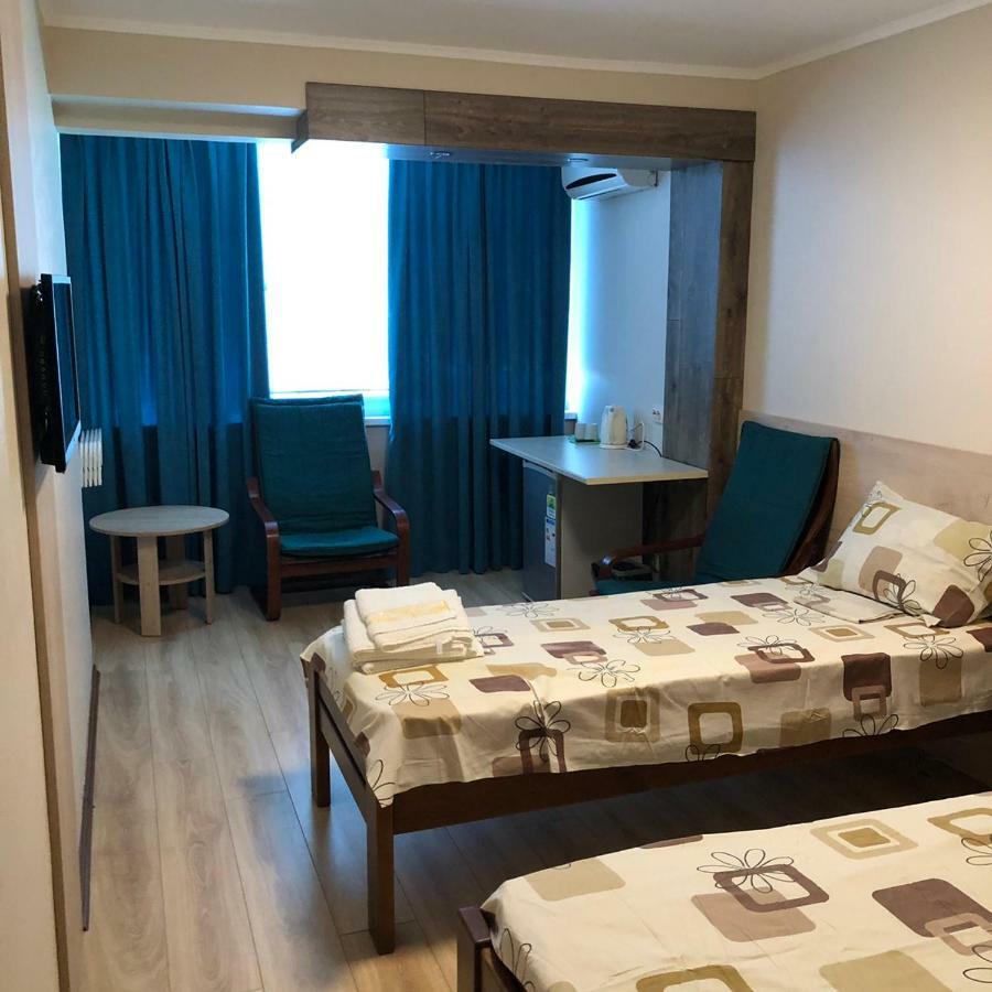 Hotel Atlantik Коблево Екстериор снимка